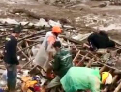 Longsor Maut Terjang Cisarua KBB, Delapan Warga Tewas Tertimbun