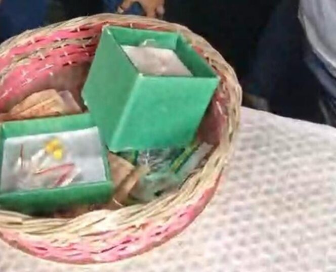 
Foto Ist: Sejumlah obat keras golongan G yang diduga dijual tanpa resep dokter diamankan petugas Satres Narkoba Polres Cianjur saat inspeksi mendadak di kawasan Pasar Besar Cianjur.