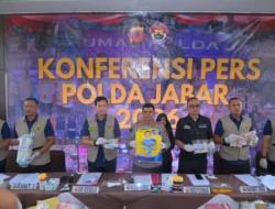 Polda Jabar Sikat Mie Berformalin dan Mafia Makanan Kedaluwarsa