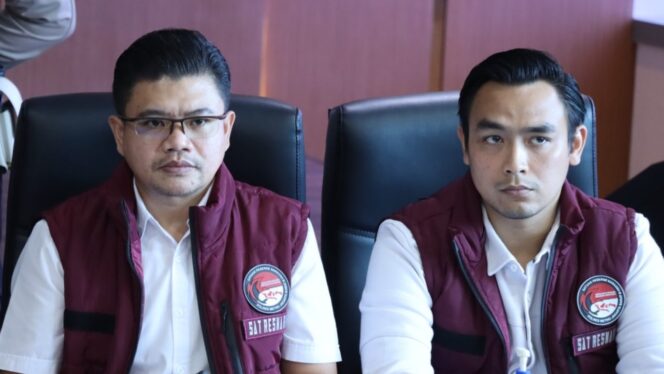 
Polres Metro Jakarta Barat Bongkar Peredaran 231 Ribu Butir Obat Keras dan Psikotropika