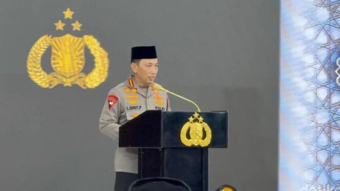 
Foto Ist: Kapolri Jenderal Polisi Listyo Sigit Prabowo menyampaikan sambutan saat acara buka puasa bersama insan media di Rupatama Mabes Polri, Jakarta Selatan, Rabu (25/2/2026). Dalam kesempatan tersebut, Kapolri menekankan pentingnya sinergi Polri dan media sebagai representasi suara publik.