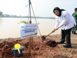 Aksi Nyata Hari Bumi, Intan Nurul Hikmah Pimpin Tanam 1.000 Pohon di Situ Cihuni