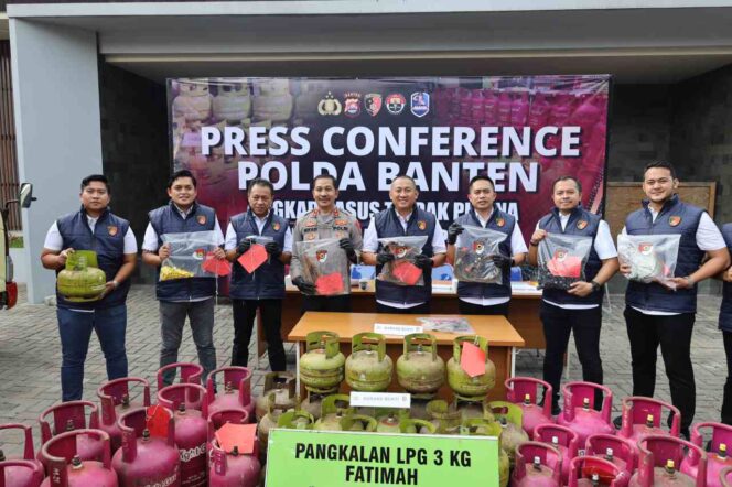 
Sindikat Oplosan LPG 3 Kg di Lebak Raup Ratusan Juta, 3 Pelaku Dibekuk Polisi