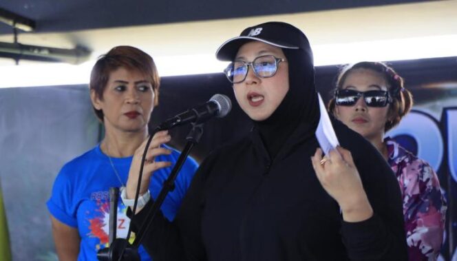 
Wabup Intan Nurul Hikmah Hadiri Cardio Mix di Paramount Petals, Dorong Gaya Hidup Sehat Masyarakat Tangerang