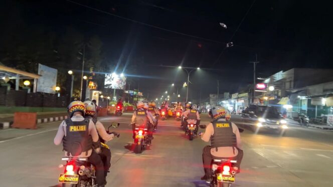 
Tim Raimas Polda Banten Gelar Patroli Malam, Antisipasi Kejahatan 3C di Kota Serang