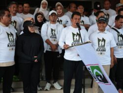 Bupati Tangerang Lepas Jalan Santai dan Teken MoU Kerja Sama Pendidikan