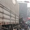 Truk Diduga Rem Blong Terjang Belasan Motor di Simpang Unisma Bekasi, Satu Orang Tewas