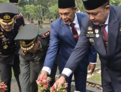 Bupati Bogor Rudy Susmanto Ziarah ke TMP Pondok Rajeg, Peringati HUT ke-81 TNI